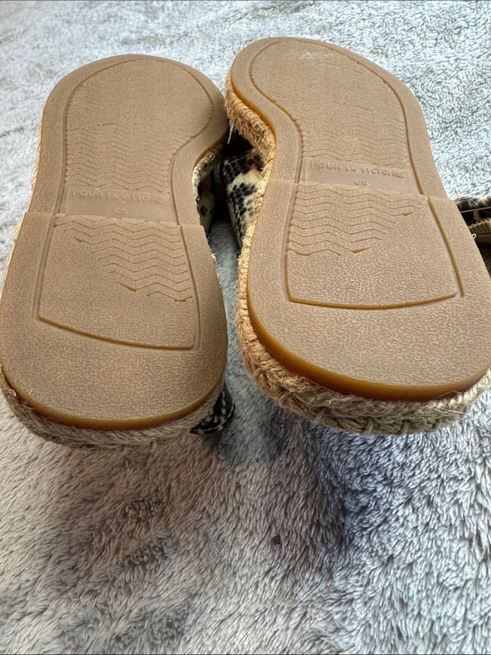 NWOT Pour La Victoire Olivia Snakeskin Espadrille Sandals Size 6.5